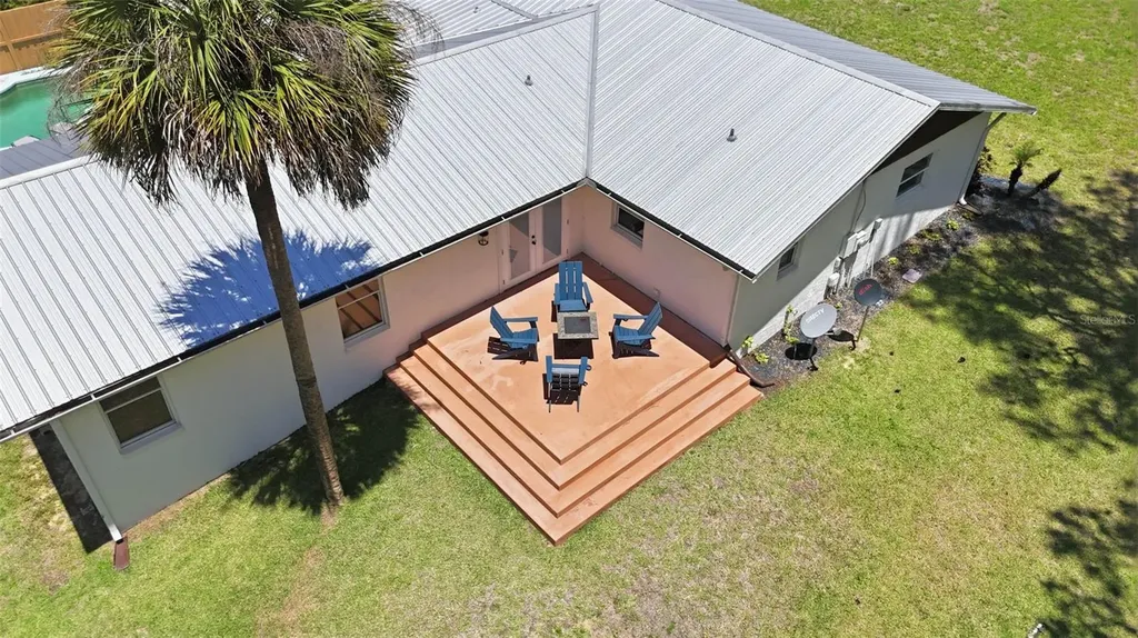37237 Grays Airport Road Lady Lake FL 32159