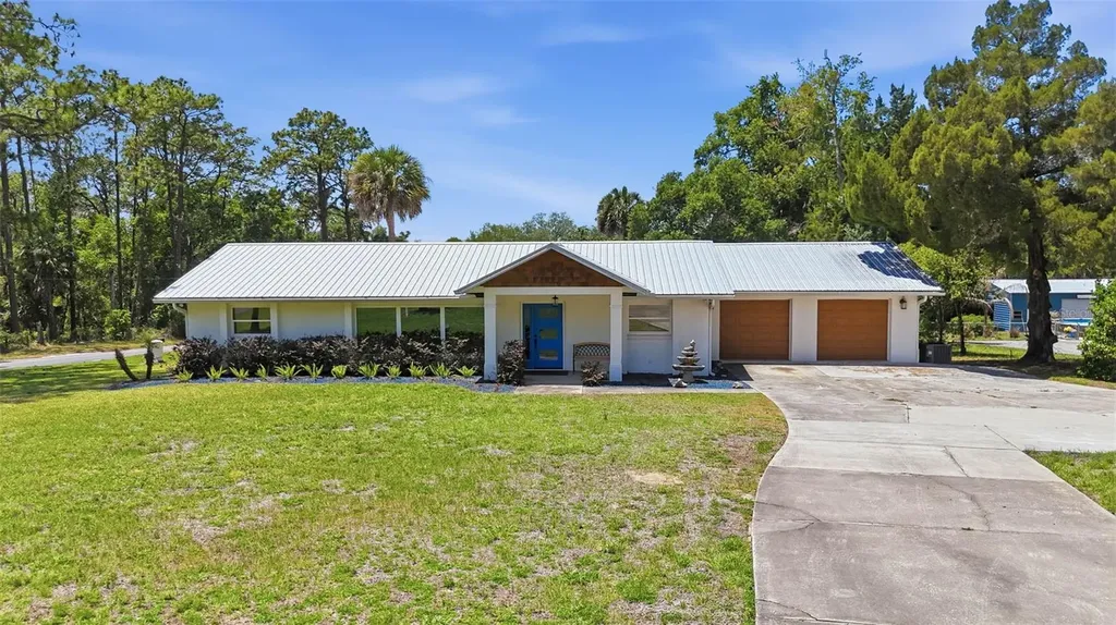37237 Grays Airport Road Lady Lake FL 32159