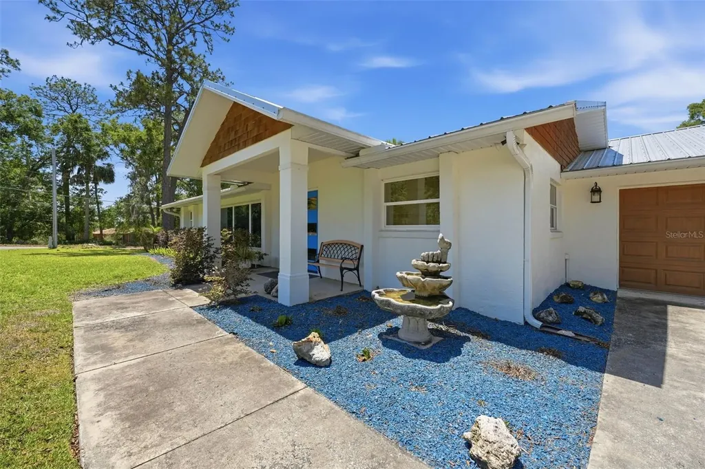 37237 Grays Airport Road Lady Lake FL 32159