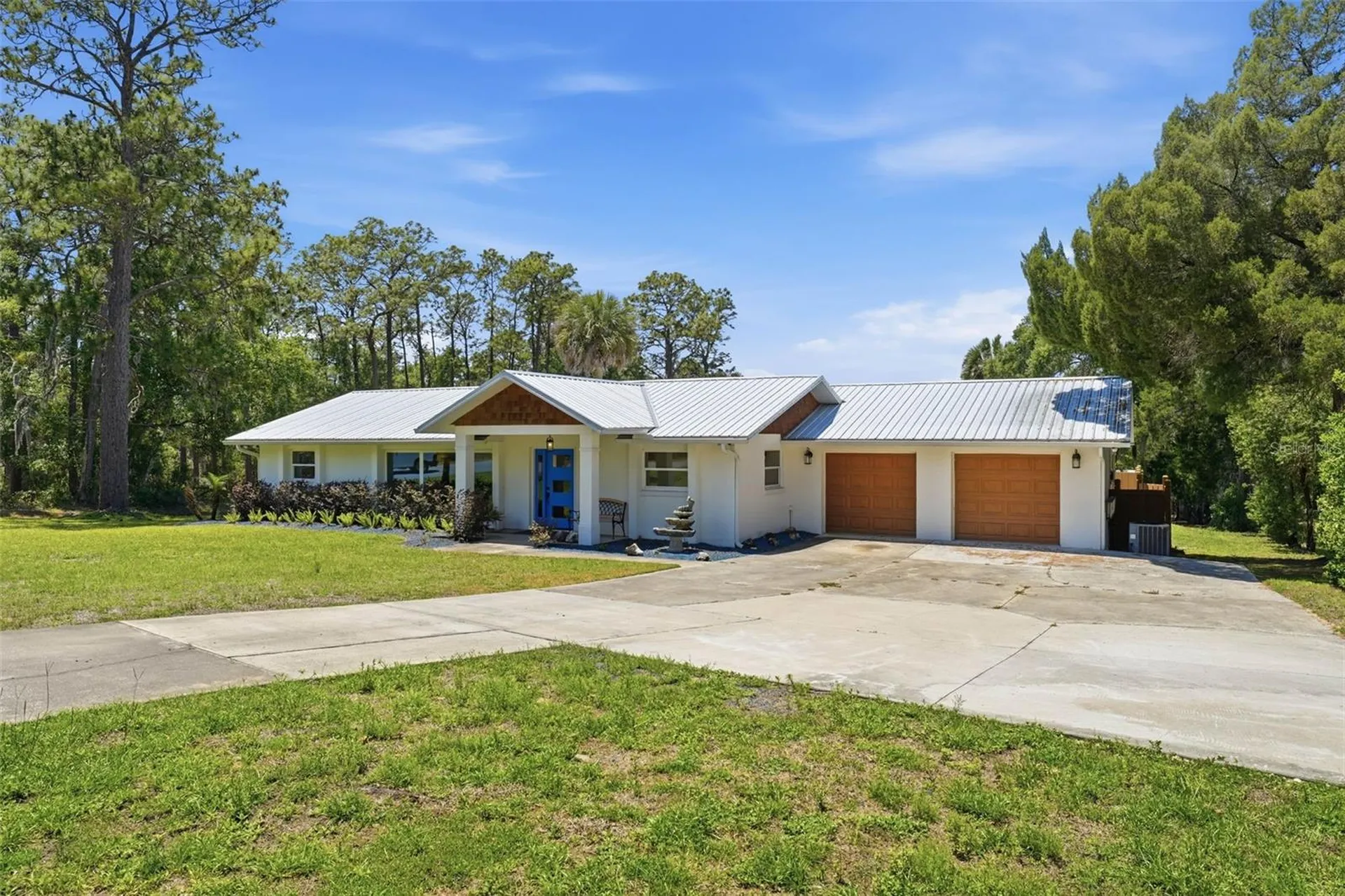 37237 Grays Airport Road Lady Lake FL 32159