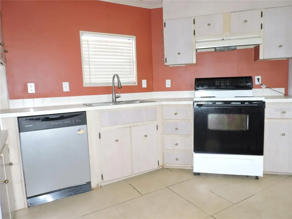 236 2nd Avenue N Lake Wales FL 33859
