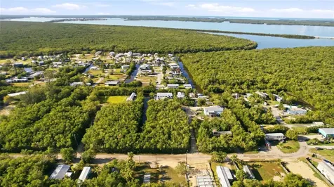 53 Beaver Lane Ochopee FL 34141