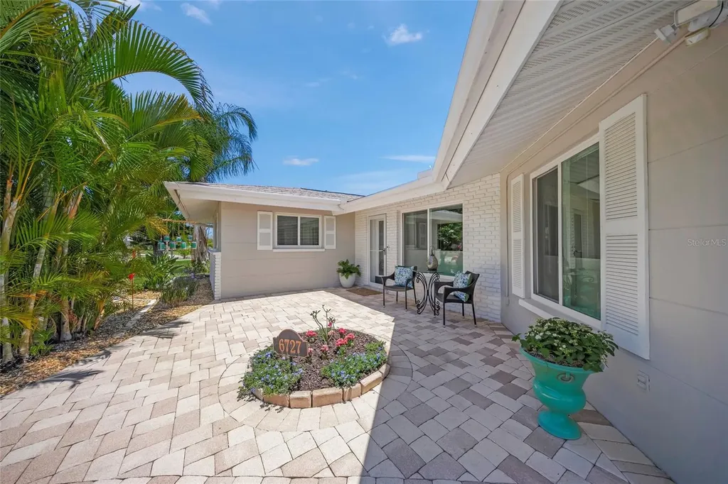 6727 Anchor Way Sarasota FL 34231