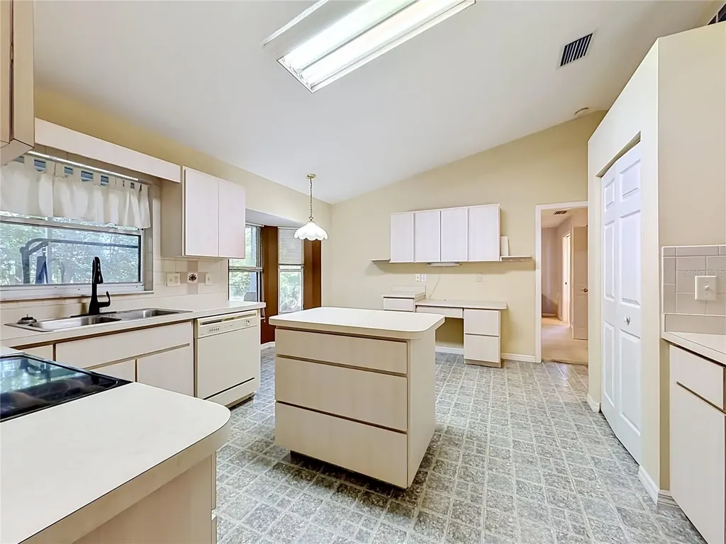 4608 NW 30th Place Ocala FL 34482