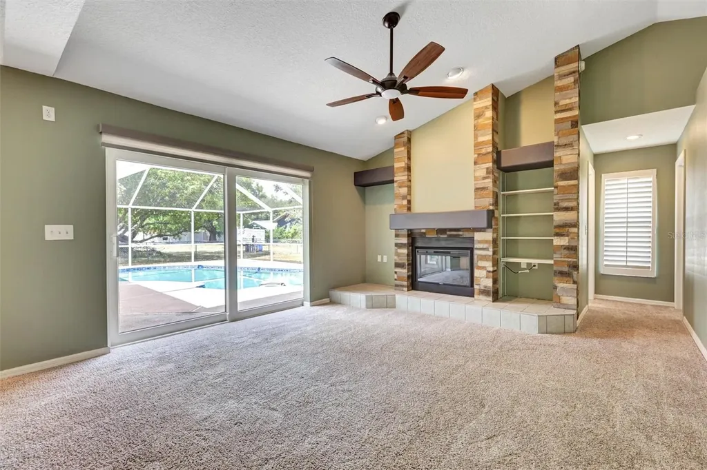 12229 Langshaw Drive Thonotosassa FL 33592
