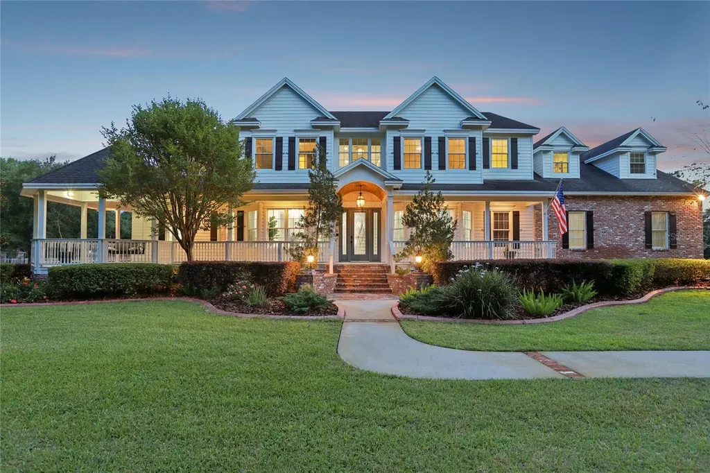 8410 Kenavis Place Odessa FL 33556