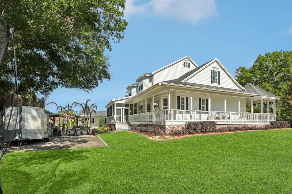 8410 Kenavis Place Odessa FL 33556