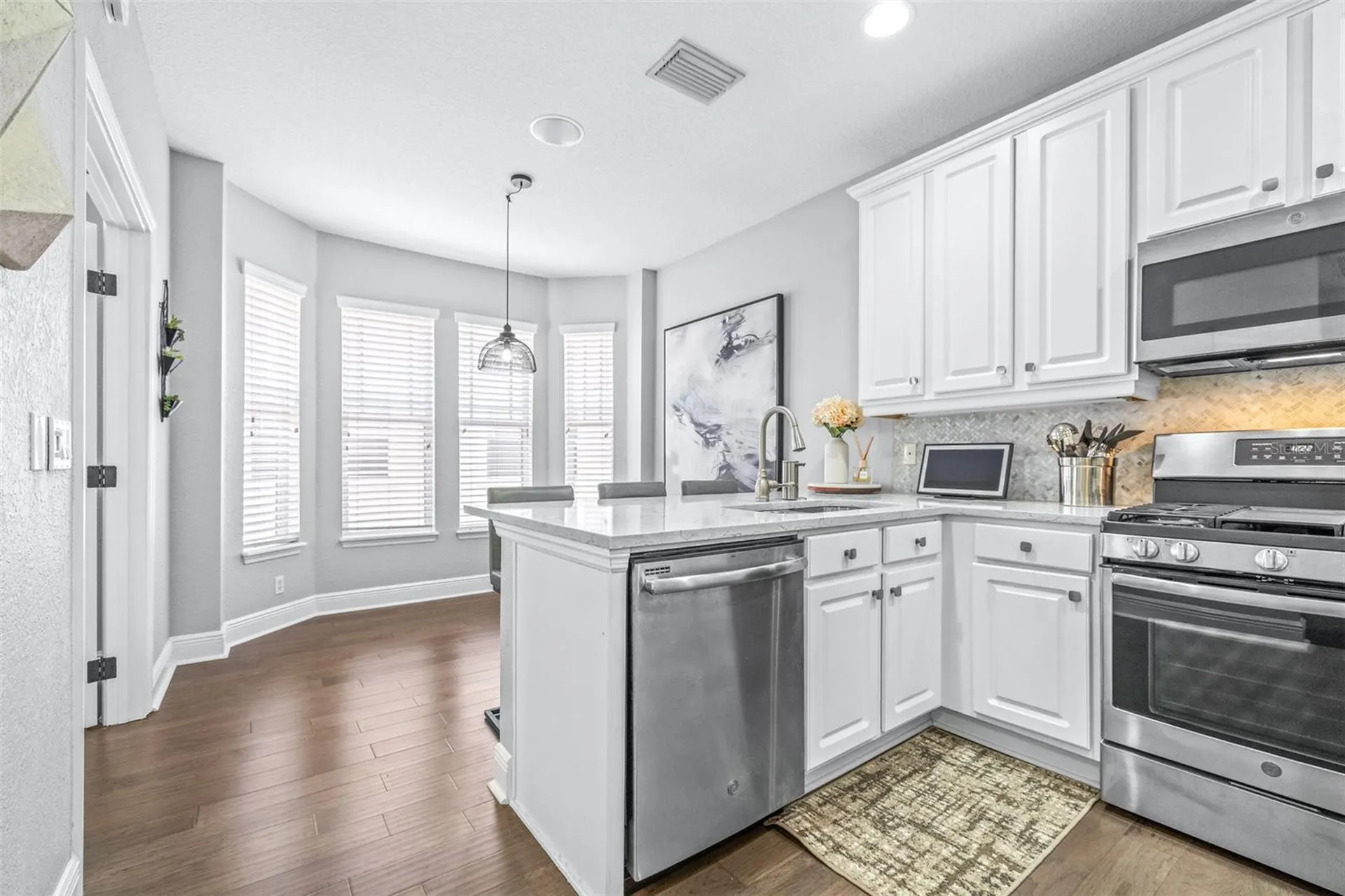 3315 W De Leon Street Tampa FL 33609