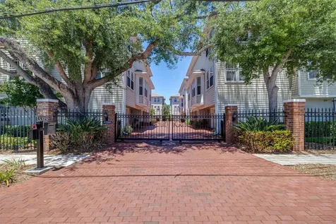 3315 W De Leon Street Tampa FL 33609