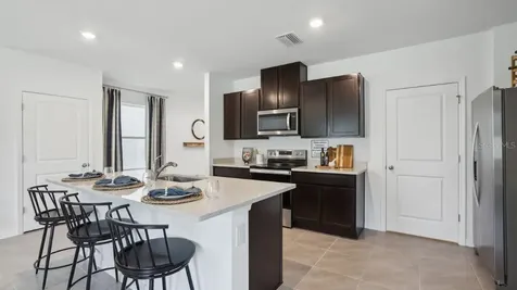 5295 Berry Bay Avenue Wimauma FL 33598