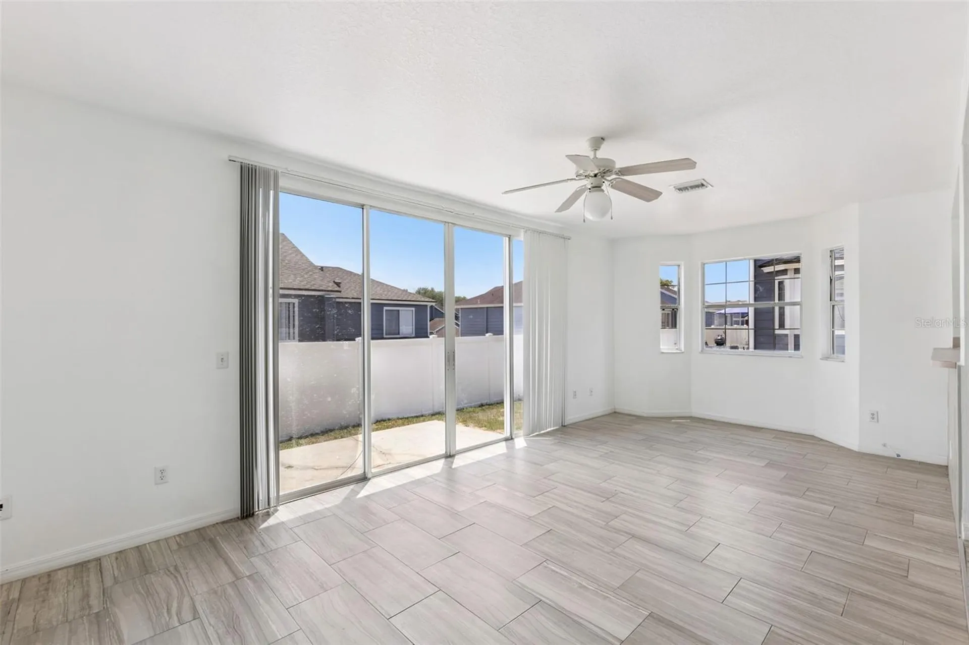 143 Mango Drive Davenport FL 33897