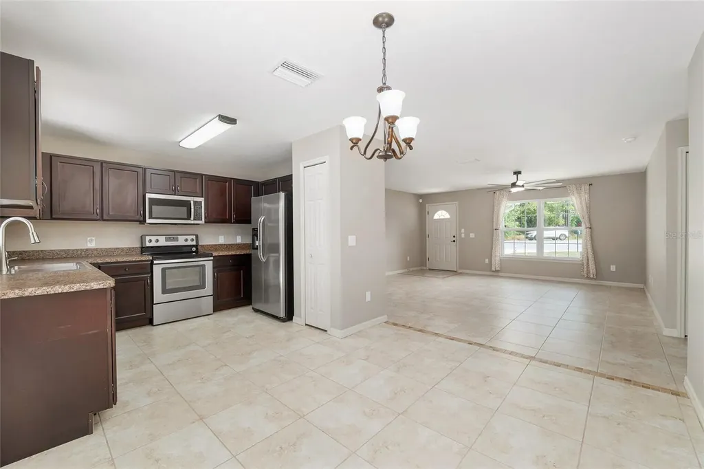 2 Hemlock Loop Drive Ocala FL 34472