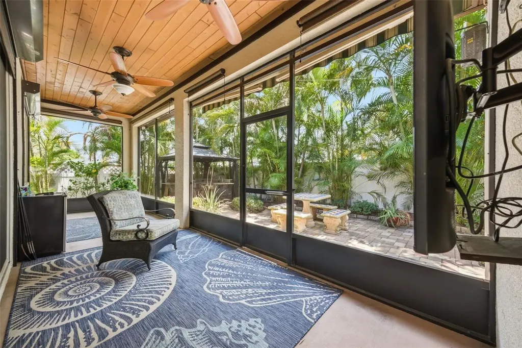 2902 W Heiter Street Tampa FL 33607