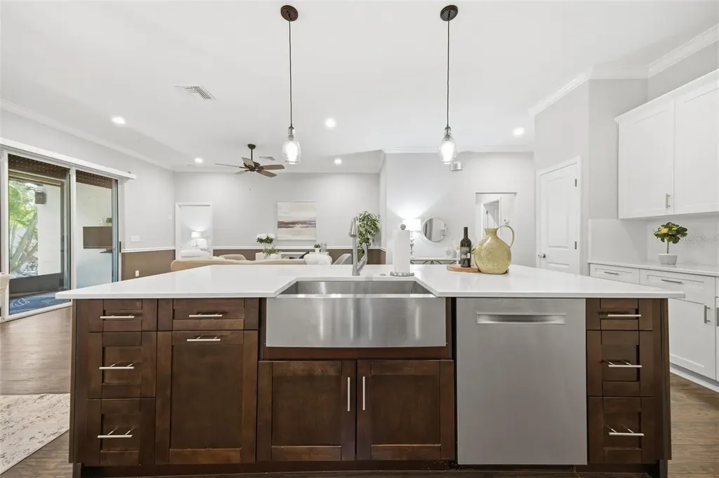 2902 W Heiter Street Tampa FL 33607