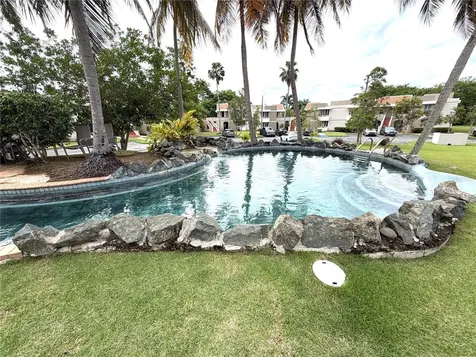 693 North Coast Village Vega Alta PR 00692