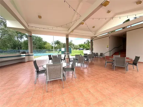693 North Coast Village Vega Alta PR 00692