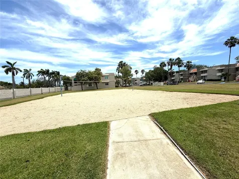 693 North Coast Village Vega Alta PR 00692