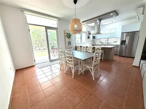 693 North Coast Village Vega Alta PR 00692