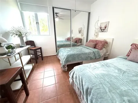 693 North Coast Village Vega Alta PR 00692