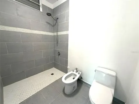 693 North Coast Village Vega Alta PR 00692