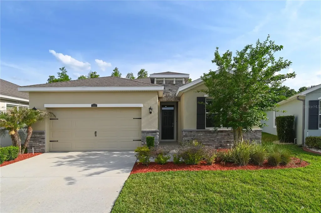 1052 Manzanar Place Wesley Chapel FL 33543