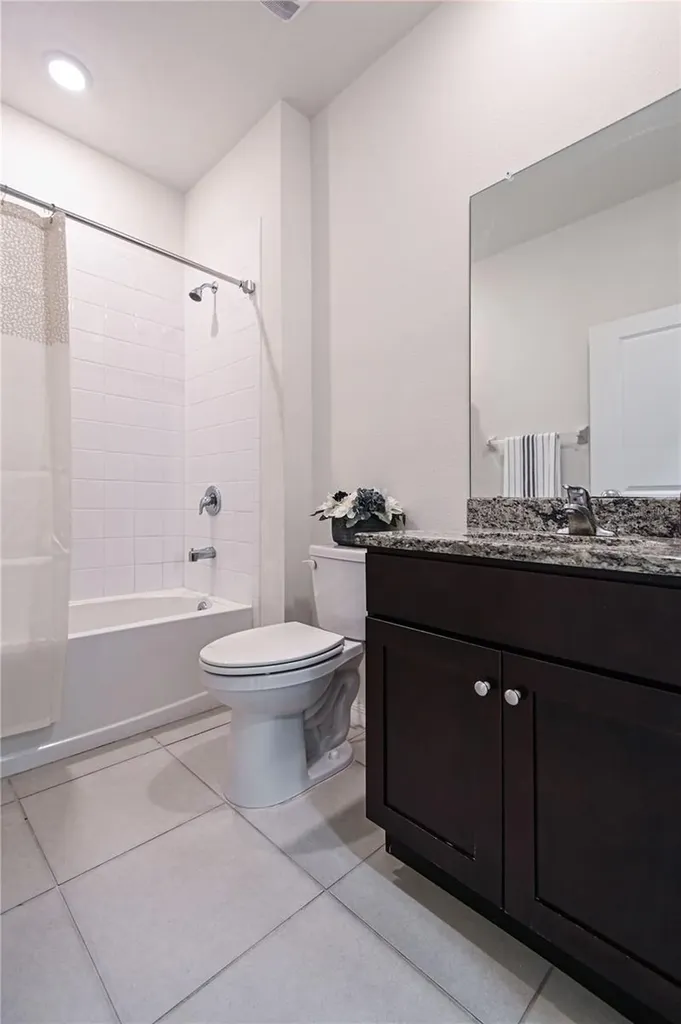 1052 Manzanar Place Wesley Chapel FL 33543