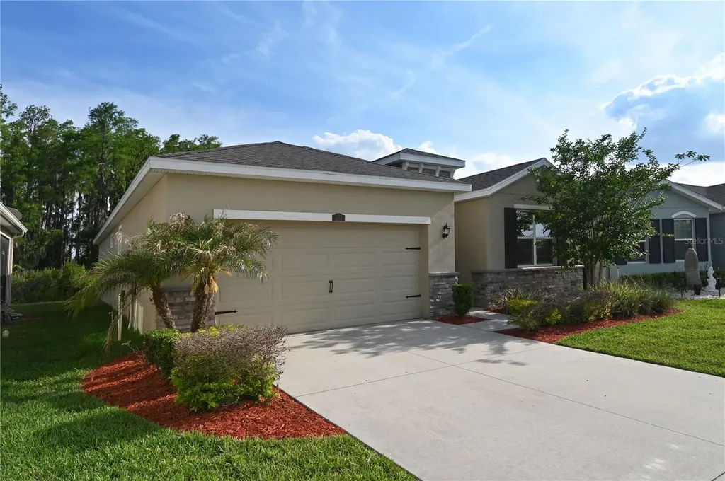 1052 Manzanar Place Wesley Chapel FL 33543