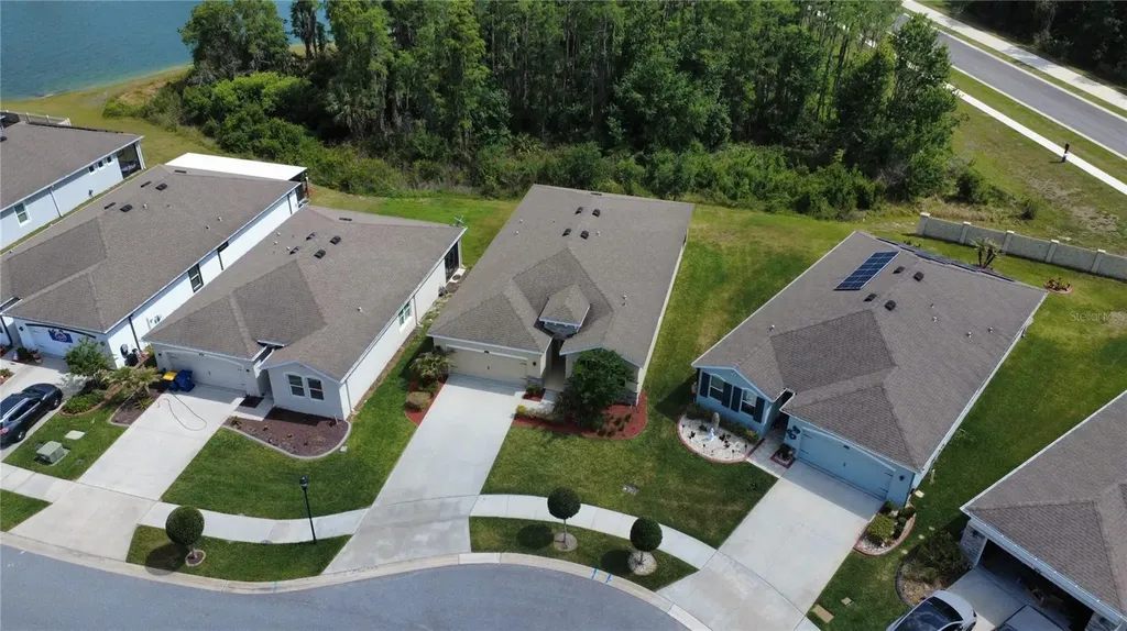 1052 Manzanar Place Wesley Chapel FL 33543