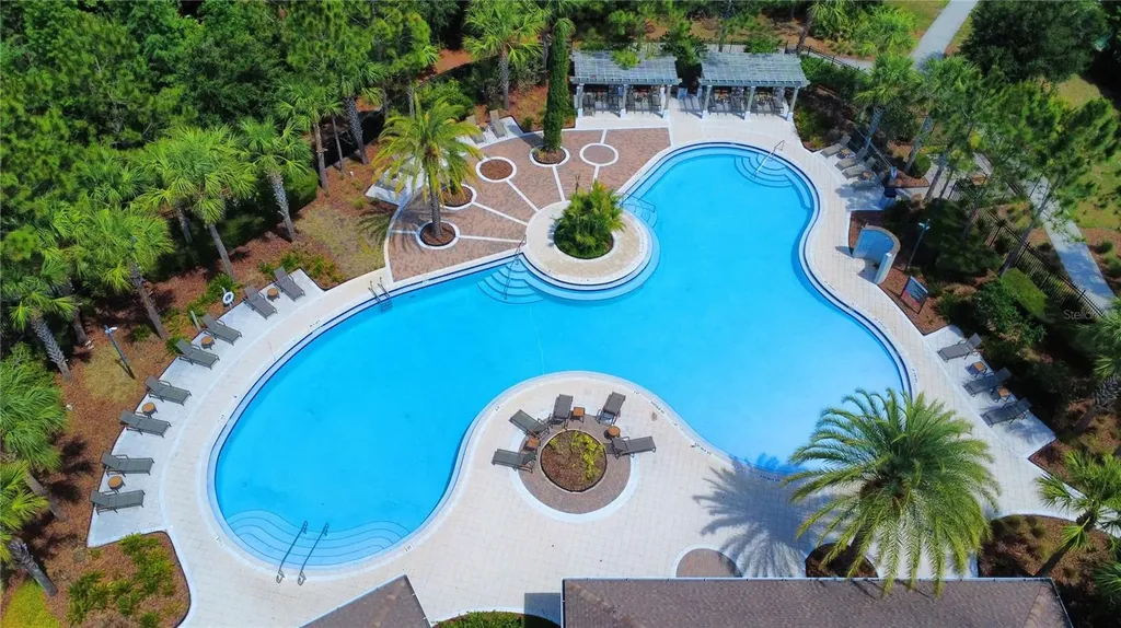 1052 Manzanar Place Wesley Chapel FL 33543