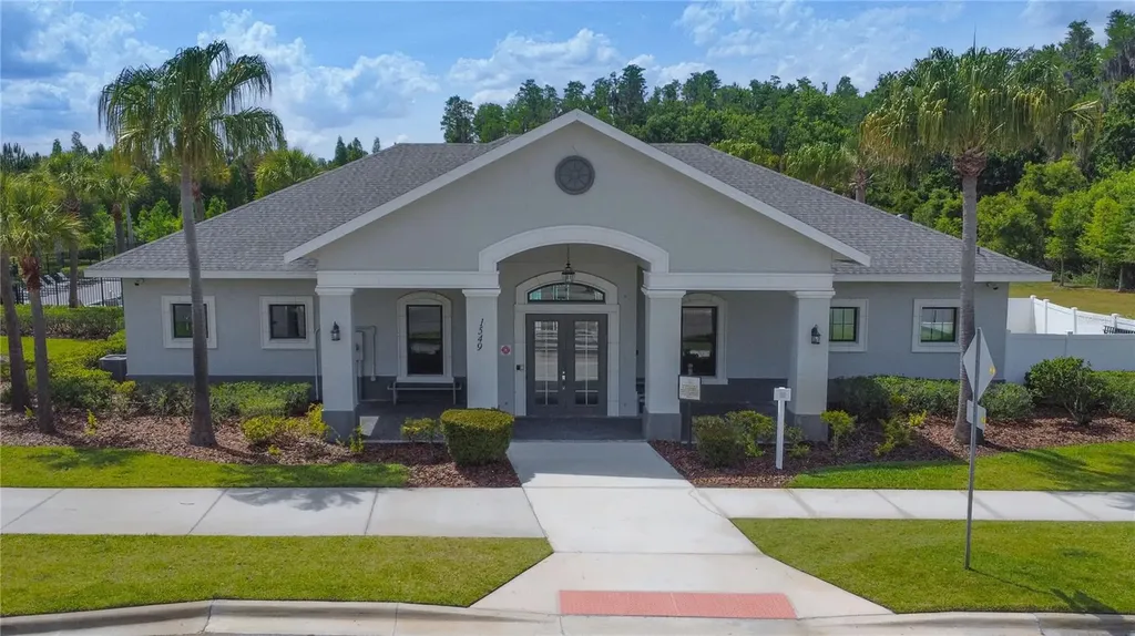 1052 Manzanar Place Wesley Chapel FL 33543