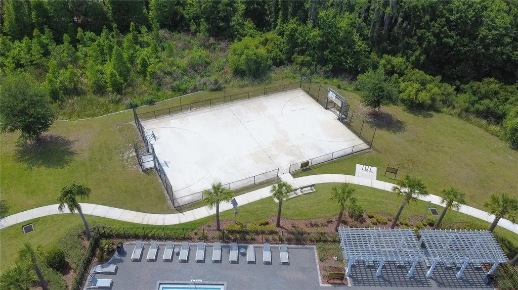1052 Manzanar Place Wesley Chapel FL 33543