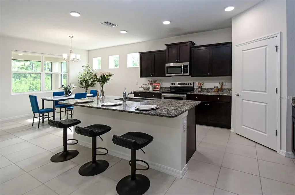 1052 Manzanar Place Wesley Chapel FL 33543