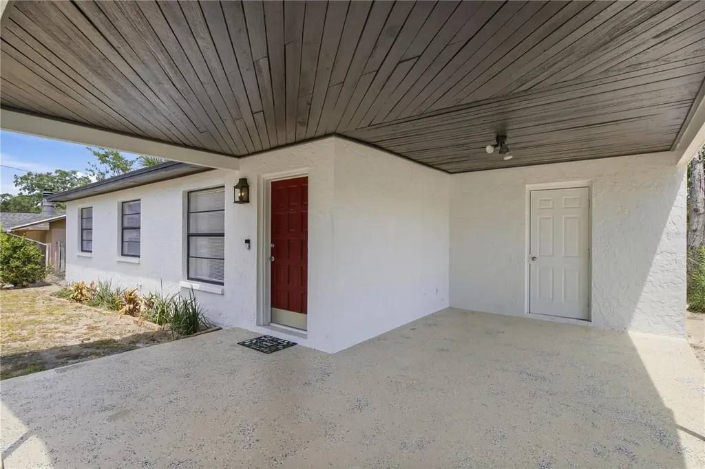 4606 E Linebaugh Avenue Tampa FL 33617