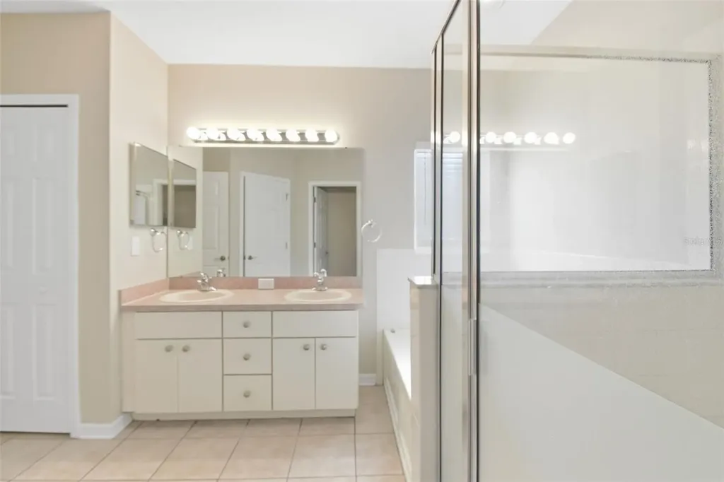 6409 Bridgecrest Drive Lithia FL 33547