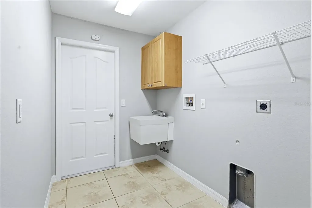 3303 Sawmill Avenue North Port FL 34286