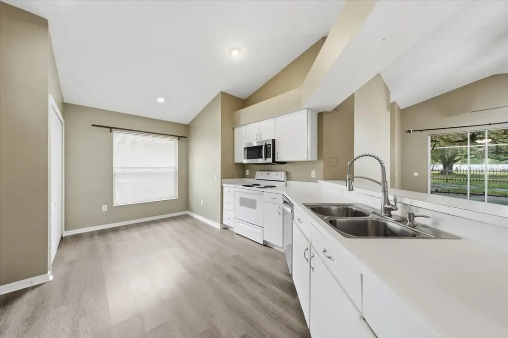 3324 Manor Cove Circle Riverview FL 33578