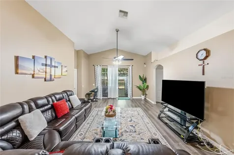 3324 Manor Cove Circle Riverview FL 33578