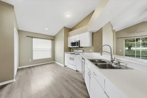 3324 Manor Cove Circle Riverview FL 33578