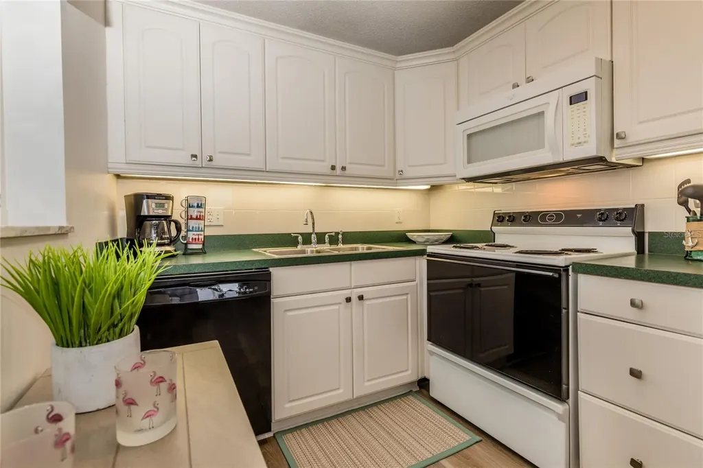 5 Vista Palm Lane Vero Beach FL 32962
