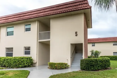 5 Vista Palm Lane Vero Beach FL 32962
