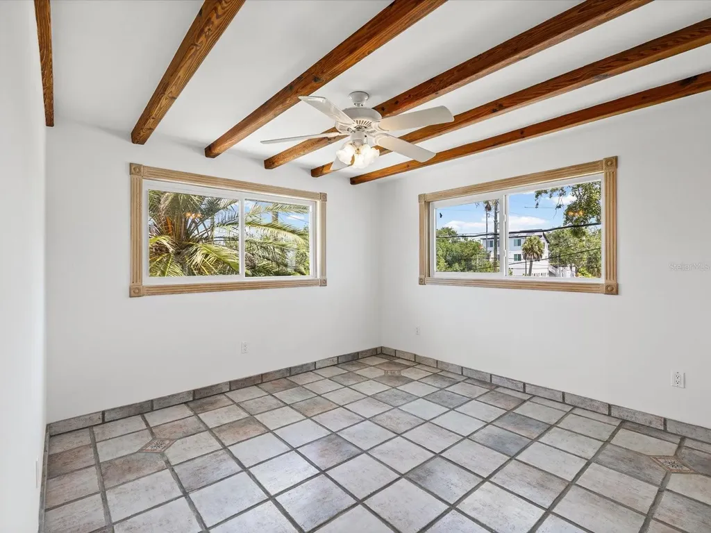 1647 Sea Breeze Drive Tarpon Springs FL 34689