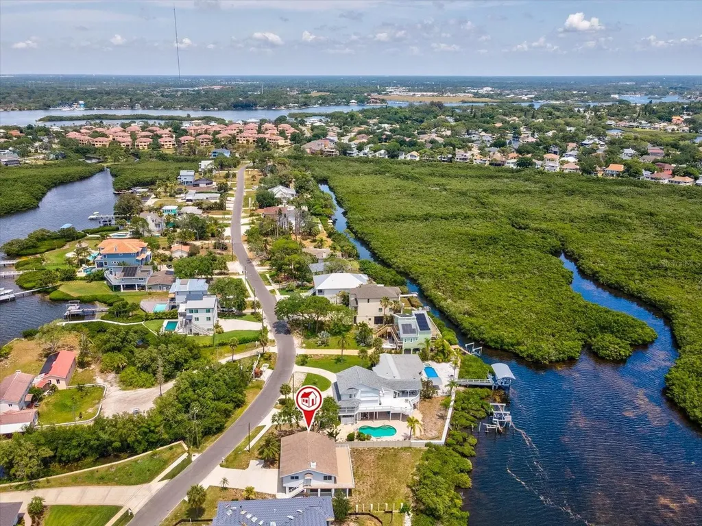 1647 Sea Breeze Drive Tarpon Springs FL 34689