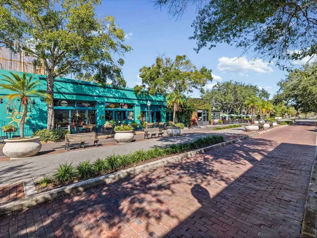 1647 Sea Breeze Drive Tarpon Springs FL 34689