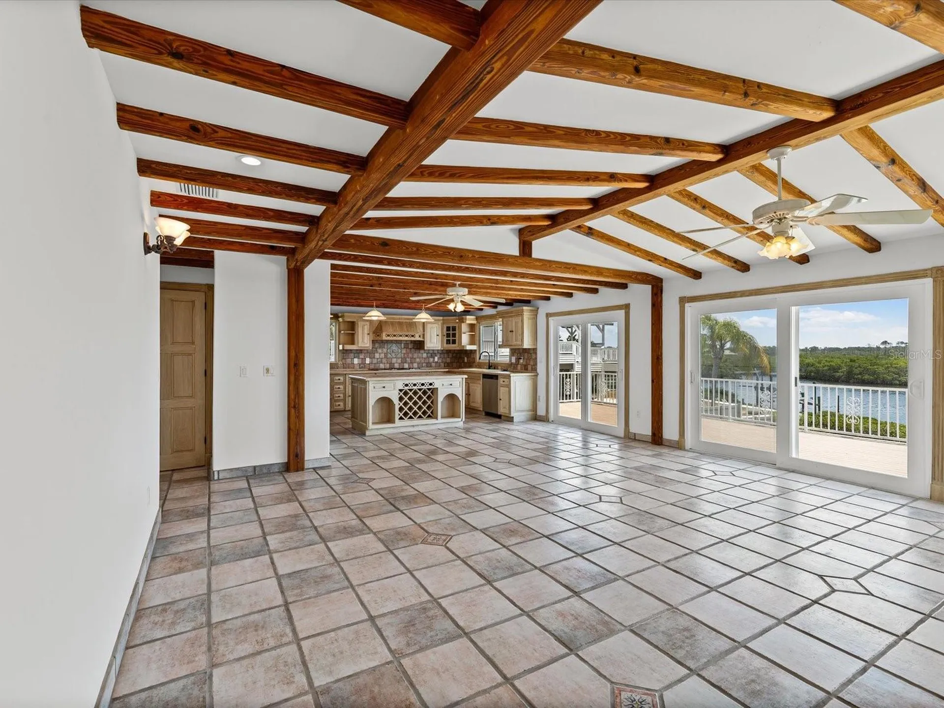 1647 Sea Breeze Drive Tarpon Springs FL 34689