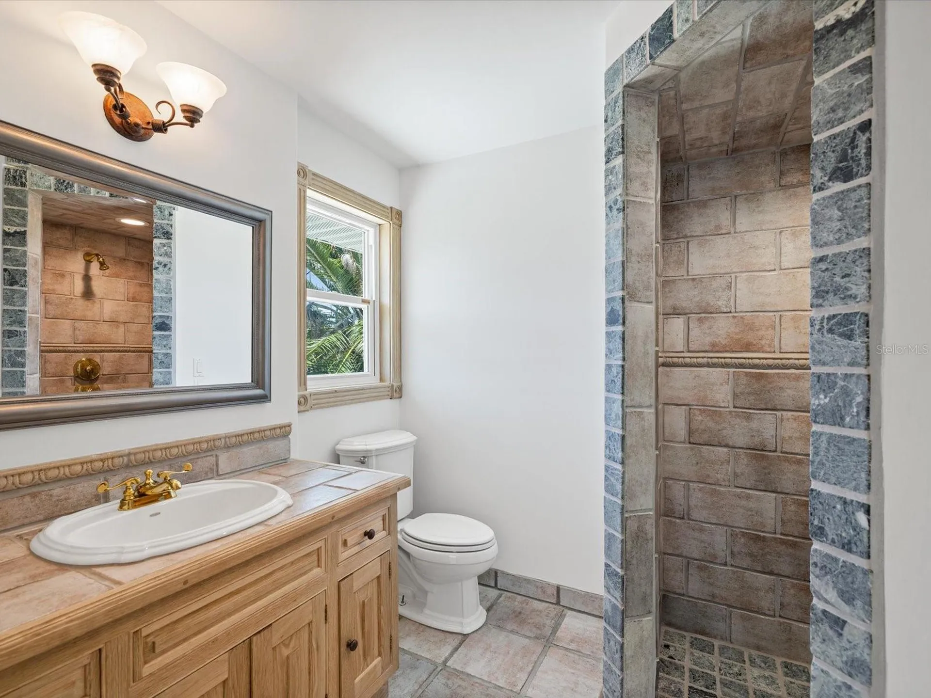 1647 Sea Breeze Drive Tarpon Springs FL 34689