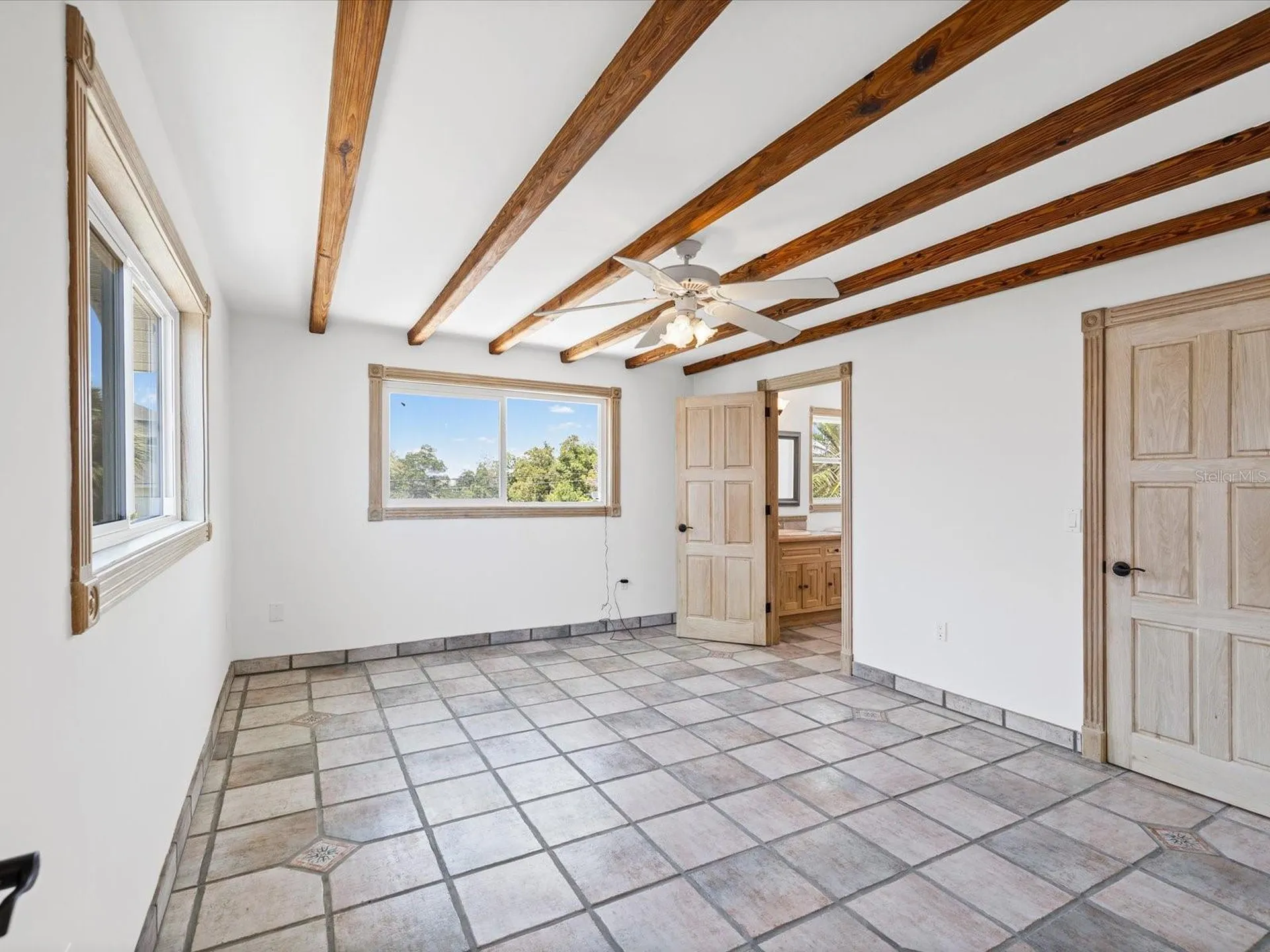 1647 Sea Breeze Drive Tarpon Springs FL 34689