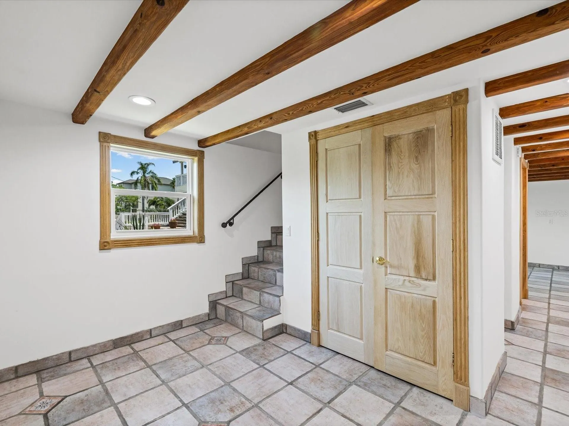 1647 Sea Breeze Drive Tarpon Springs FL 34689