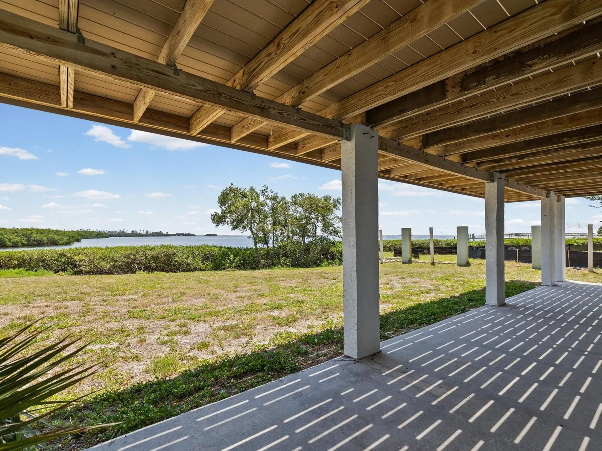 1647 Sea Breeze Drive Tarpon Springs FL 34689