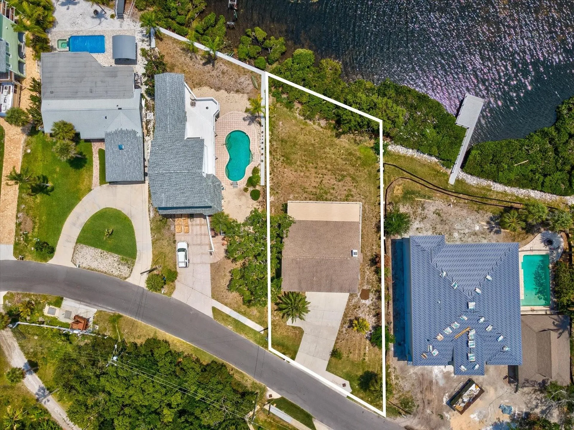1647 Sea Breeze Drive Tarpon Springs FL 34689