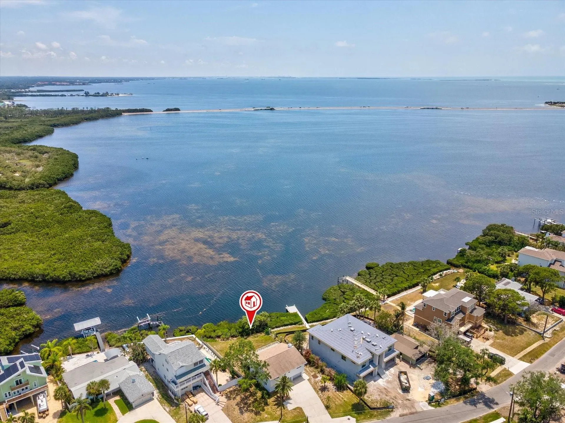 1647 Sea Breeze Drive Tarpon Springs FL 34689